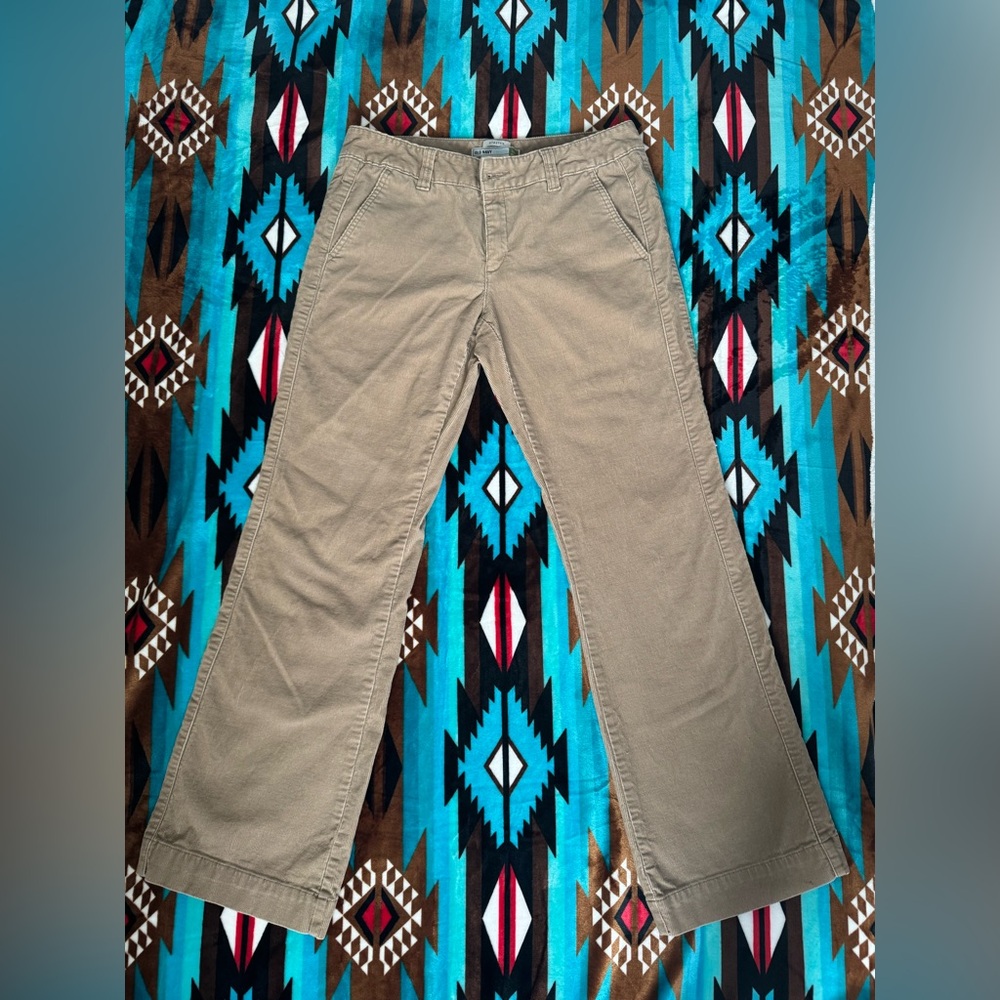 80’s Vibe Old Navy, Stretch, Low Waist, Flare/Wide Leg, Corduroy pants, Size 10